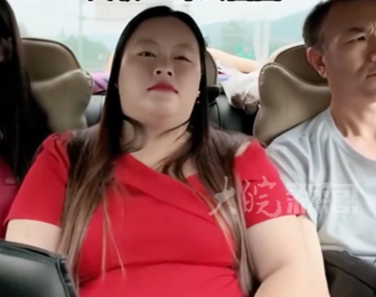 Woman Reunites With Family 22 Years After Breaking Bottle - Image 4