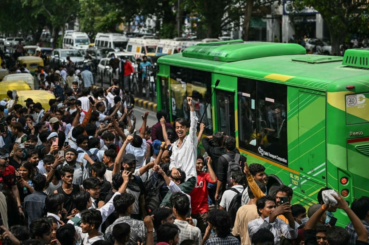 India's Youth Protesters Win: Education Minister Resigns - Image 3