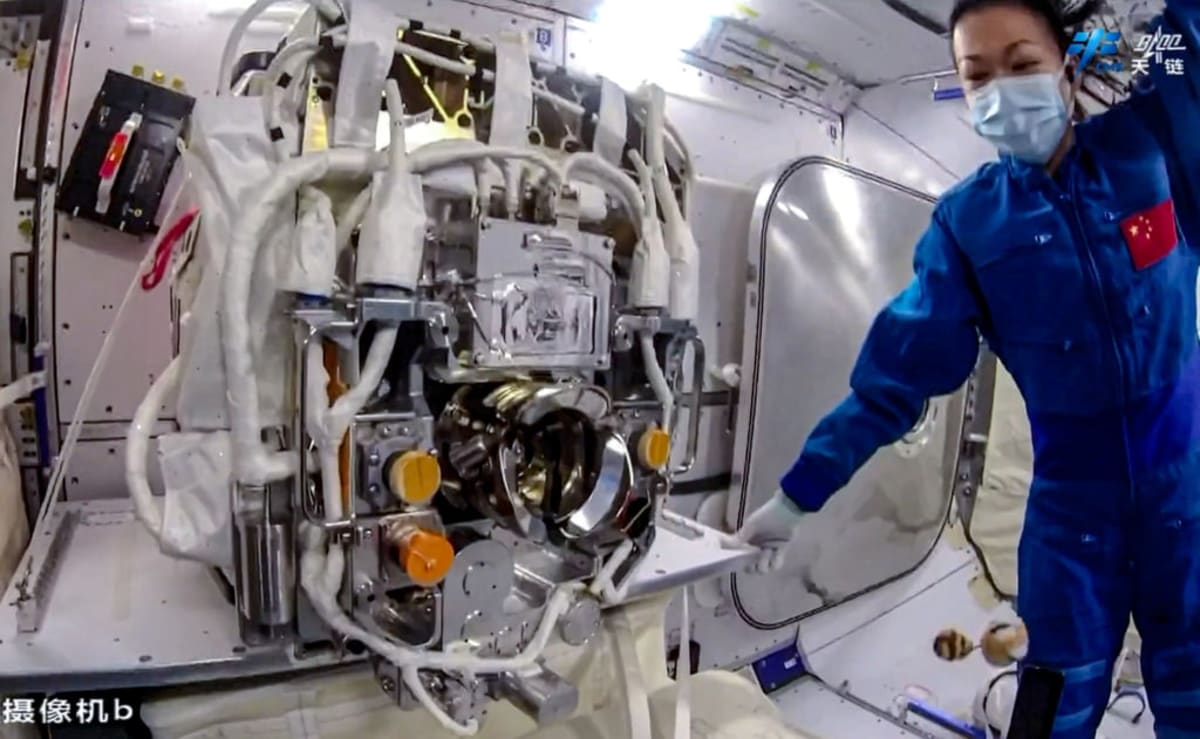 Hong Kong's Space Device Tracks Carbon From Orbit - Image 4