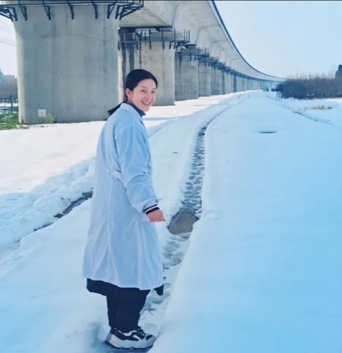 Doctor Quits 20-Year Career, Finds Joy Selling Buns - Image 3