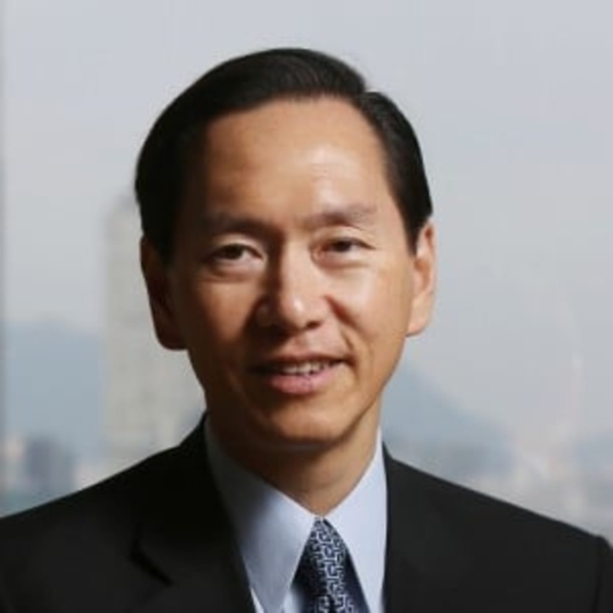 Hong Kong's Art March Draws Thousands to Cultural Hub - Image 2