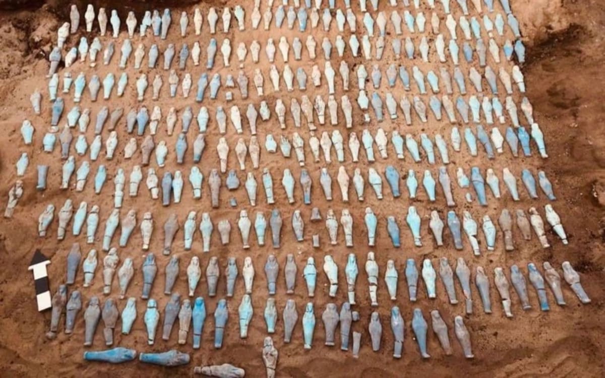 Egypt Tomb Discovery Reveals 560 Figurines, Ancient Trade - Image 2
