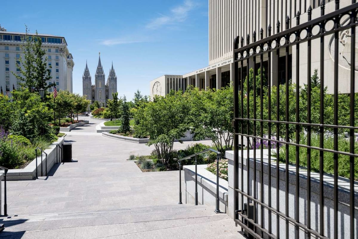 Temple Volunteers Wanted: All Ages, Faiths Welcome in SLC - Image 3