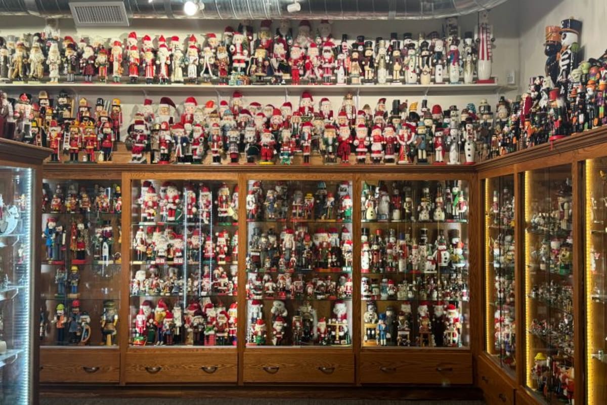 Minnesota Town Unveils 66-Foot Nutcracker World Record - Image 3