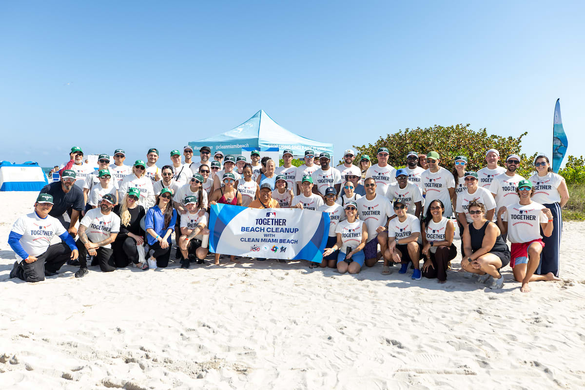 MLB Stars Help Clean Miami Beach Ahead of 2026 Classic - Image 4