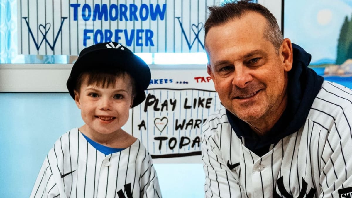 Yankees Visit 7-Year-Old Fan Awaiting Heart Transplant - Image 2