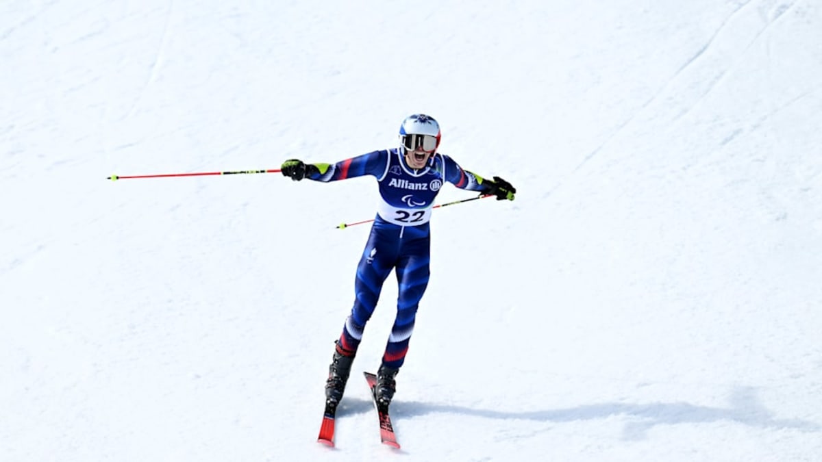Italian Skier Wins Gold at Home in Winter Paralympics - Image 3