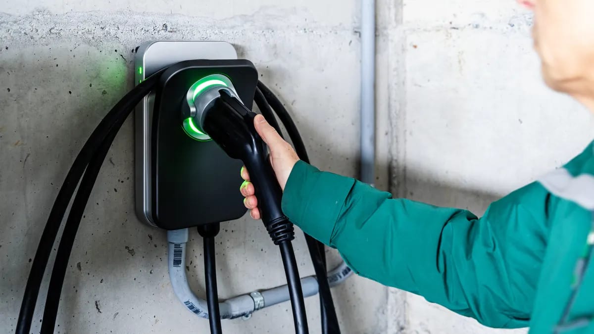 Washington Tests EVs That Power Homes During Outages - Image 2