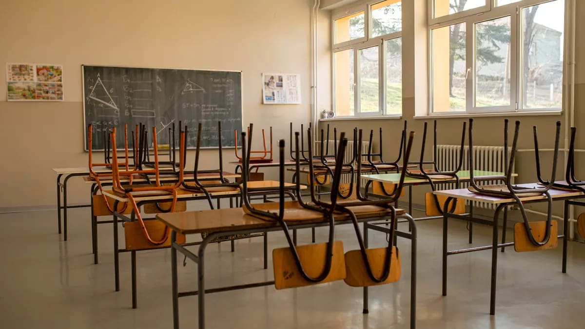 More School Hours Boost Student Achievement, Study Shows - Image 3