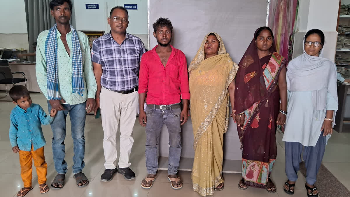 Mother Found After 25 Years Reunites With Her Children