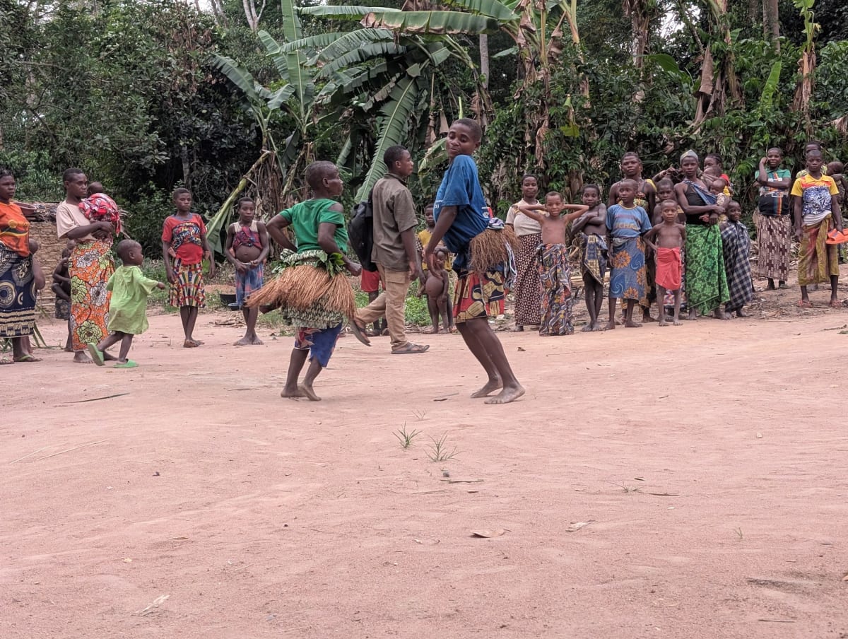 Indigenous Ba'aka tracker working in Dzanga-Sangha National Park forest, Central African Republic