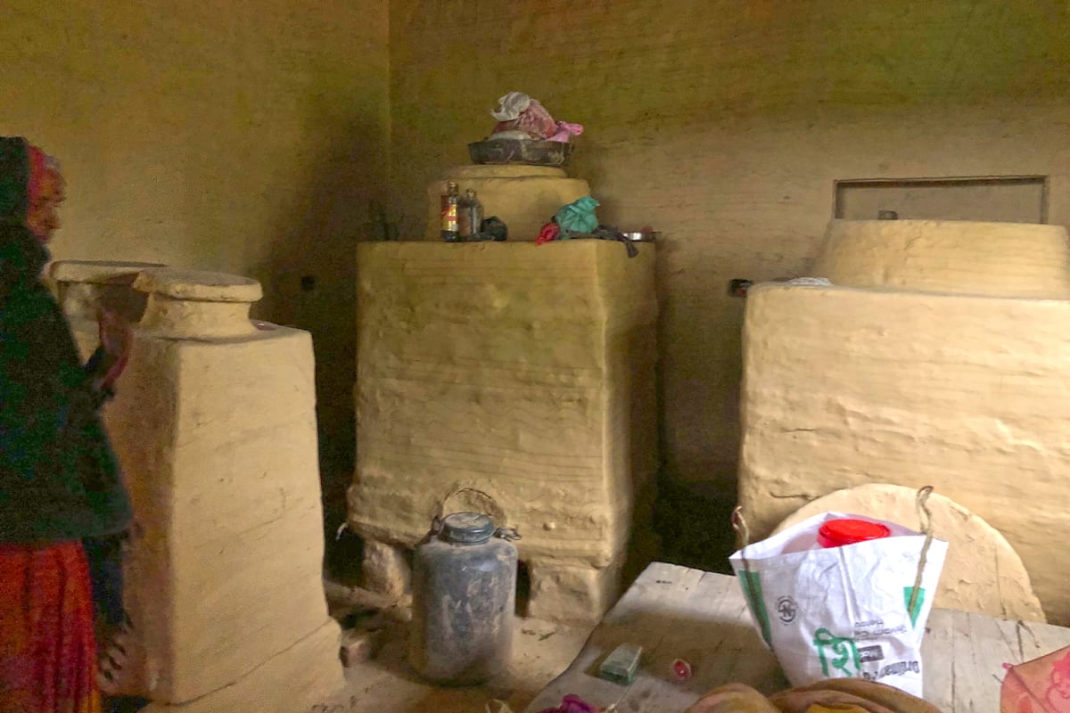 Ancient Clay Pots Keep Nepal's Crops Safe From Climate Change - Image 4
