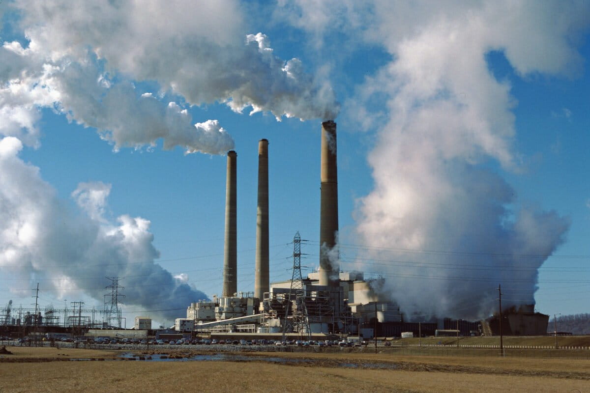 Wind and Solar Met 90% of China's New Energy Demand in 2025 - Image 2