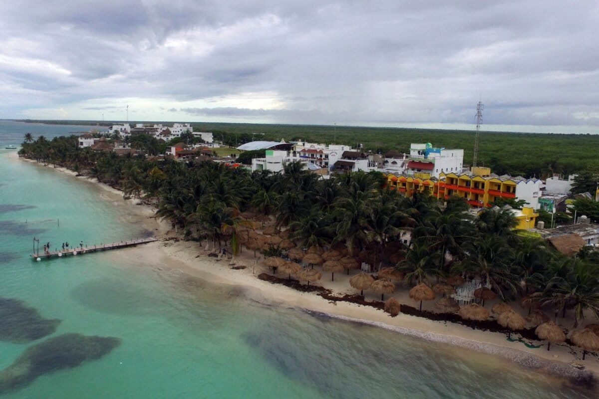 Mexico Blocks Waterpark to Protect Caribbean Coral Reefs - Image 2
