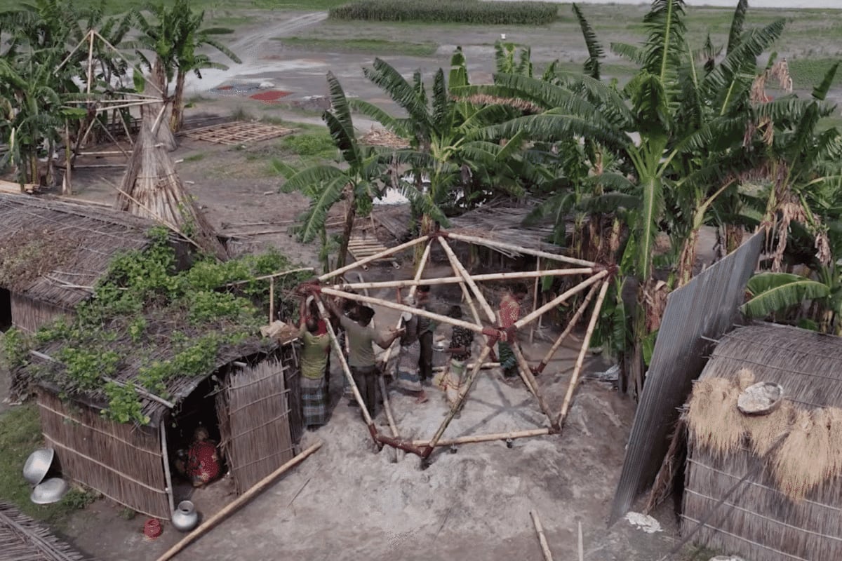 Bangladesh Farmers Build Tiny Homes That Float With Floods