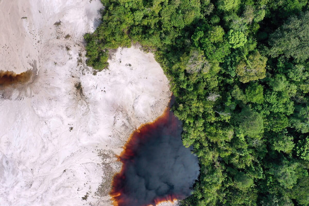 Indonesia Seizes 760 Bottles of Mercury Bound for Mines - Image 2