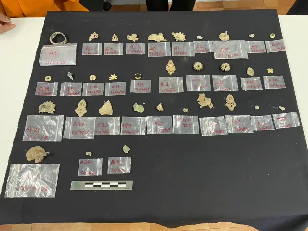 1,300-Year-Old Buddha Statue Hides Gold Treasure in Thailand - Image 3