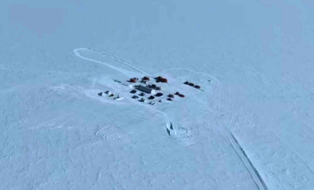 Scientists Pull 228-Meter Core From Beneath Antarctic Ice - Image 2