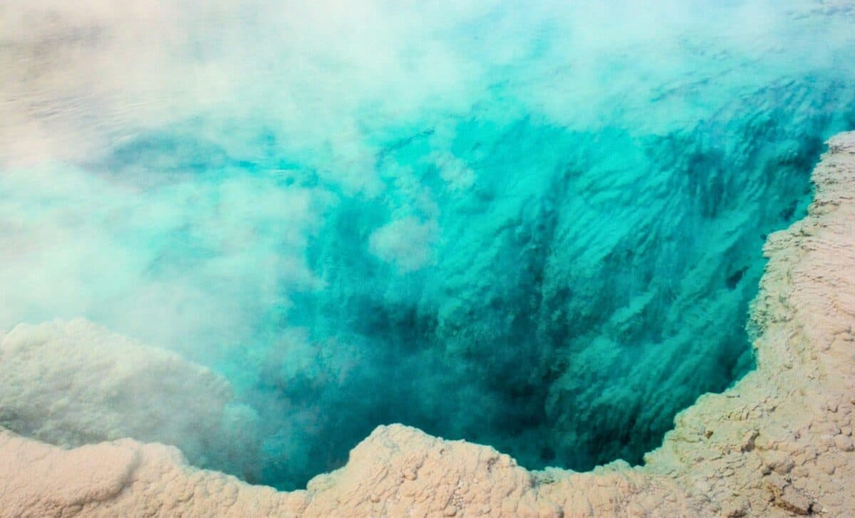 Ancient Water Found 2 Miles Deep May Harbor Hidden Life - Image 2