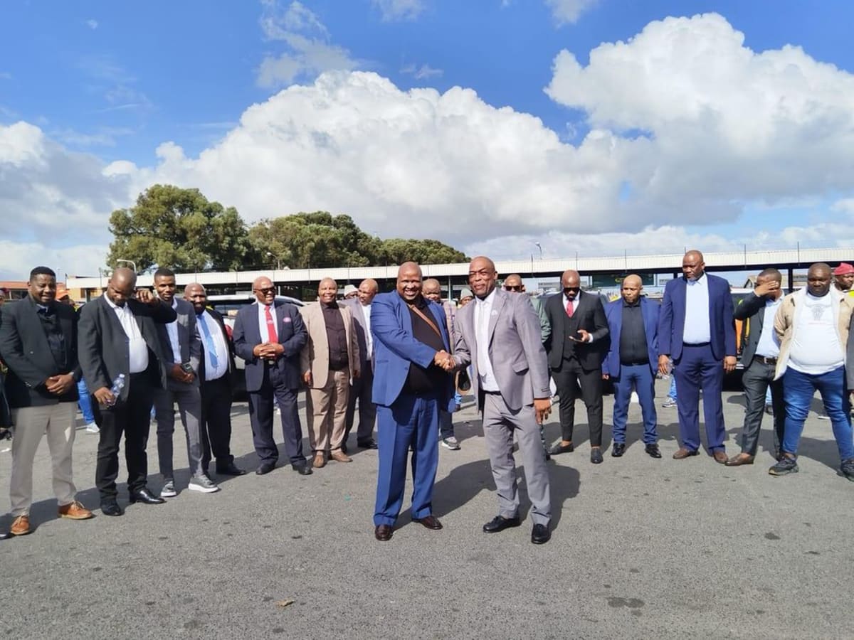 Cape Town Rival Taxi Groups Sign Historic Peace Deal