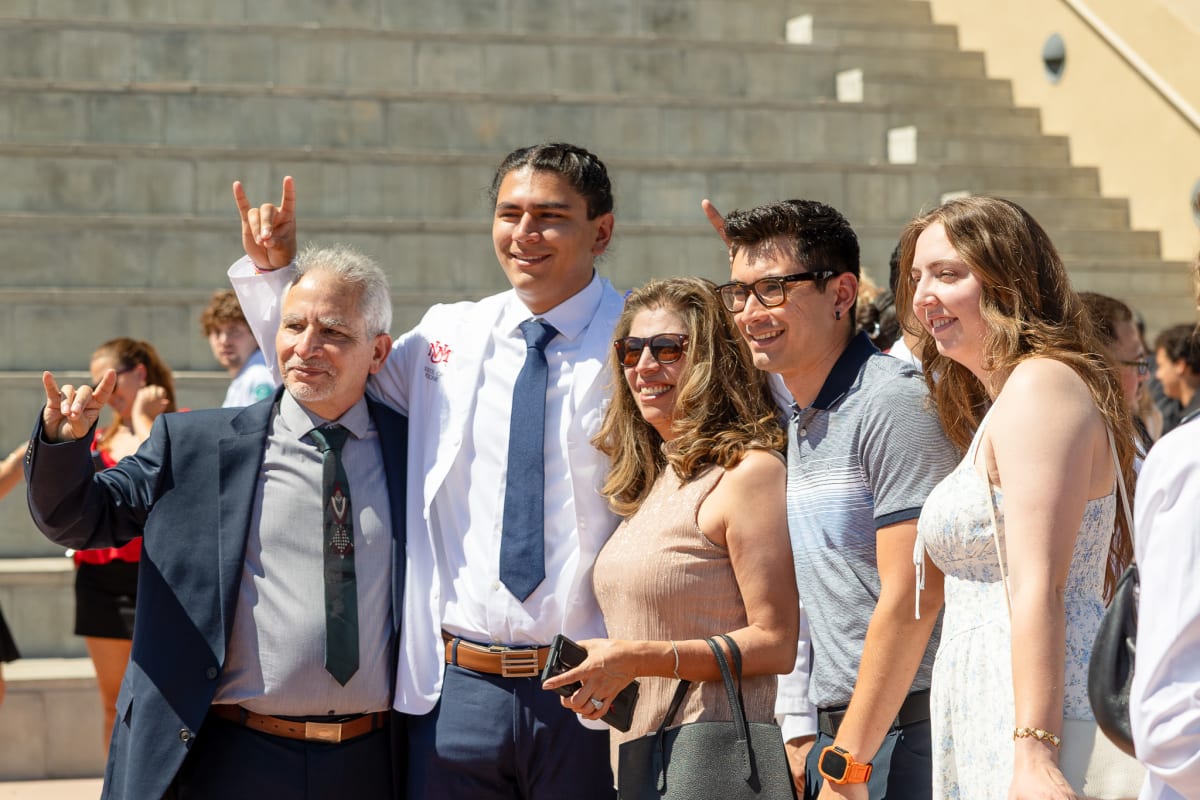 Cancer Survivor Returns to UNM as Medical Student - Image 5