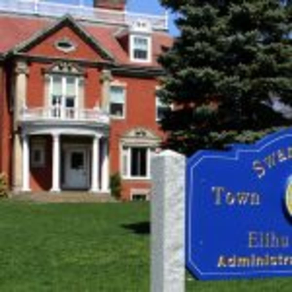 Volunteers Give Seniors Independence in Massachusetts Towns - Image 3