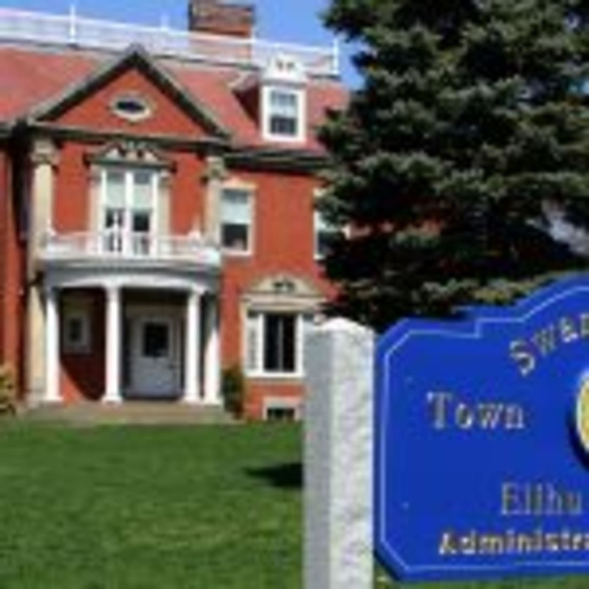 Volunteers Give Seniors Independence in Massachusetts Towns - Image 5