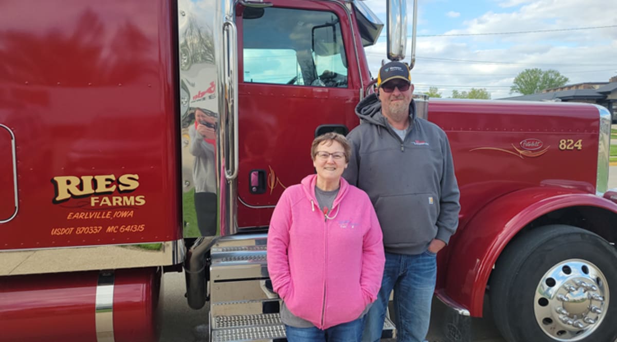 10 Cancer Survivors Honored in Iowa's Trucker Convoy - Image 3
