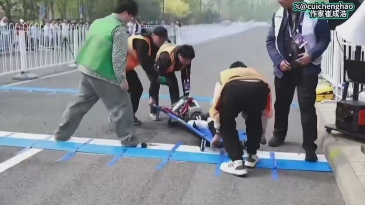 Robot Breaks Half-Marathon Record by 6 Minutes in Beijing - Image 5