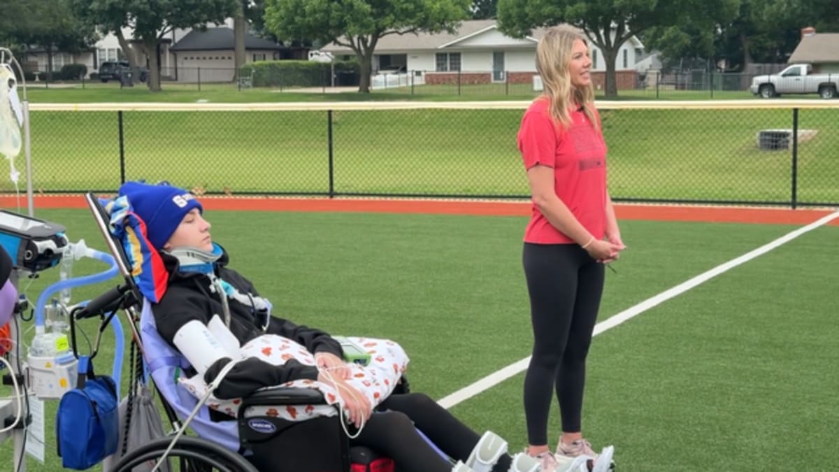 Teen Paralyzed from Neck Down Breaks Juggling Record - Image 2