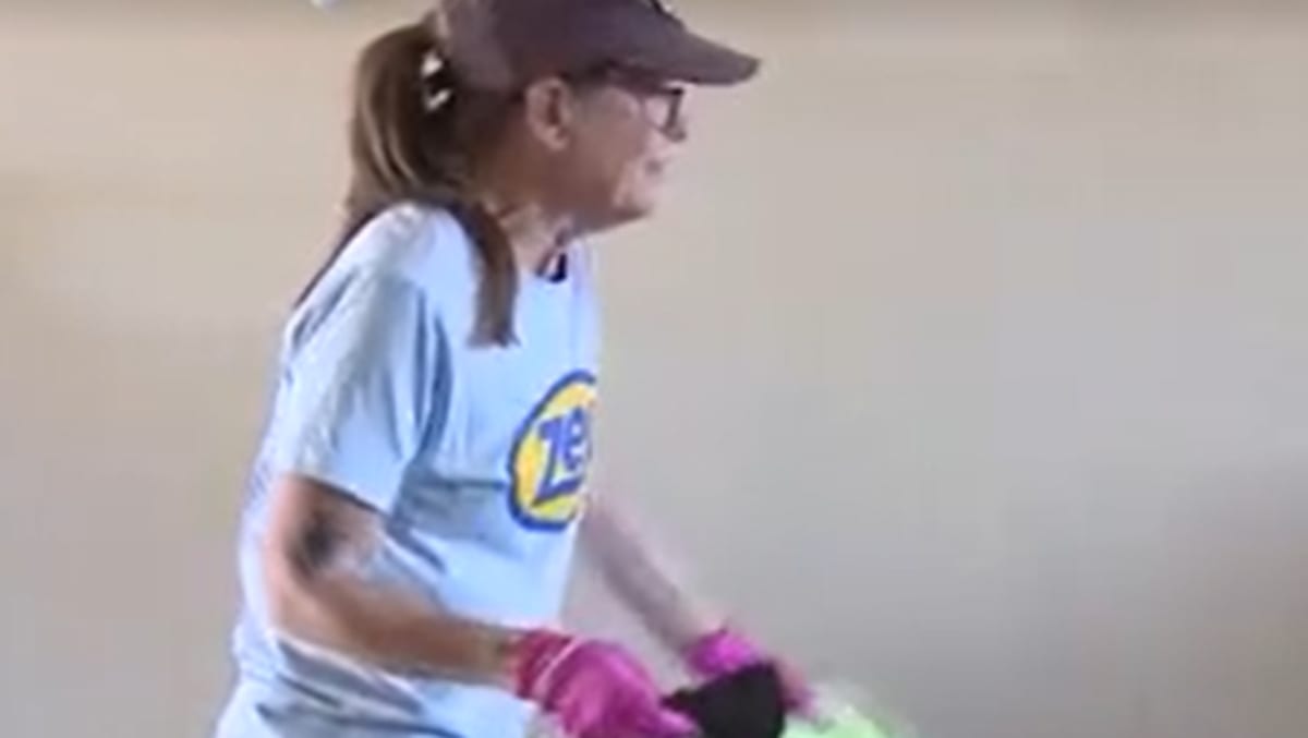 Volunteers Deep Clean Home for Cancer Patient Moving - Image 2