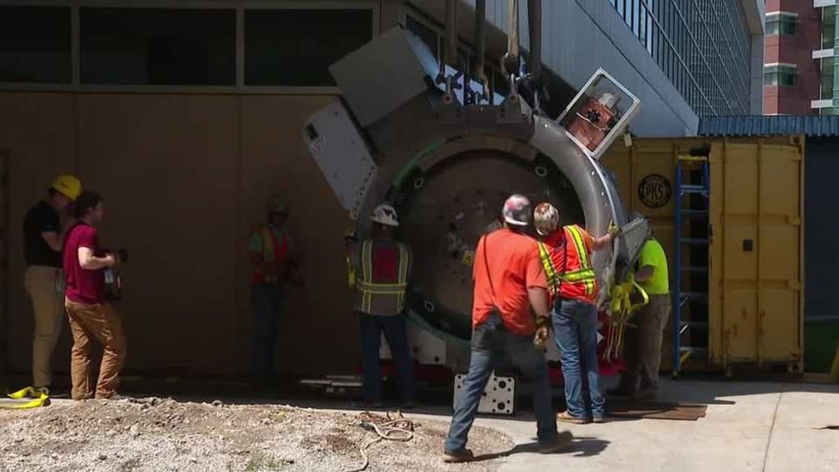 Nebraska Gets First Proton Beam Cancer Treatment Machine