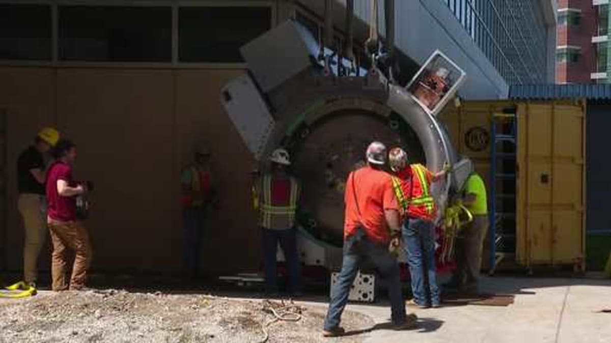 Nebraska Gets First Proton Beam Cancer Treatment Machine - Image 2