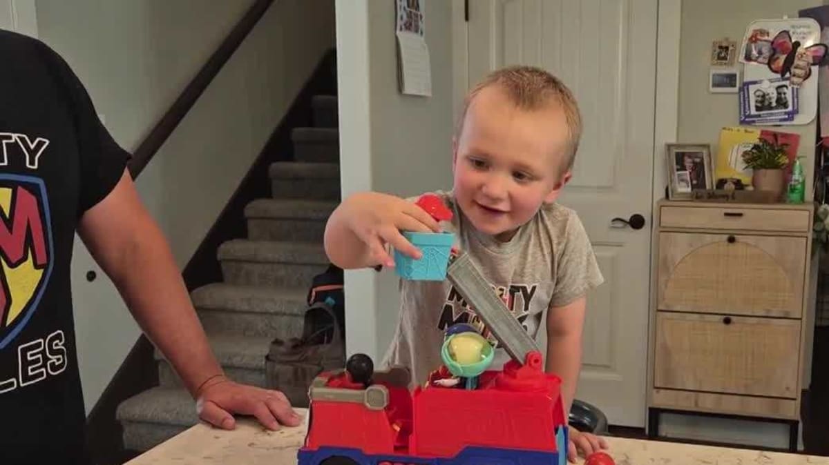 Cancer Survivor Returns to Hospital to Help Kids Heal - Image 5