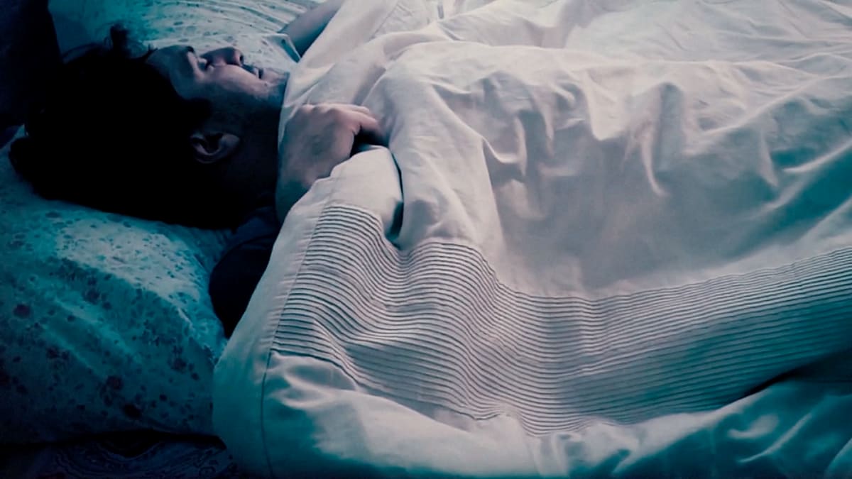 Sleep in Darkness for a Healthier Heart, Study Finds