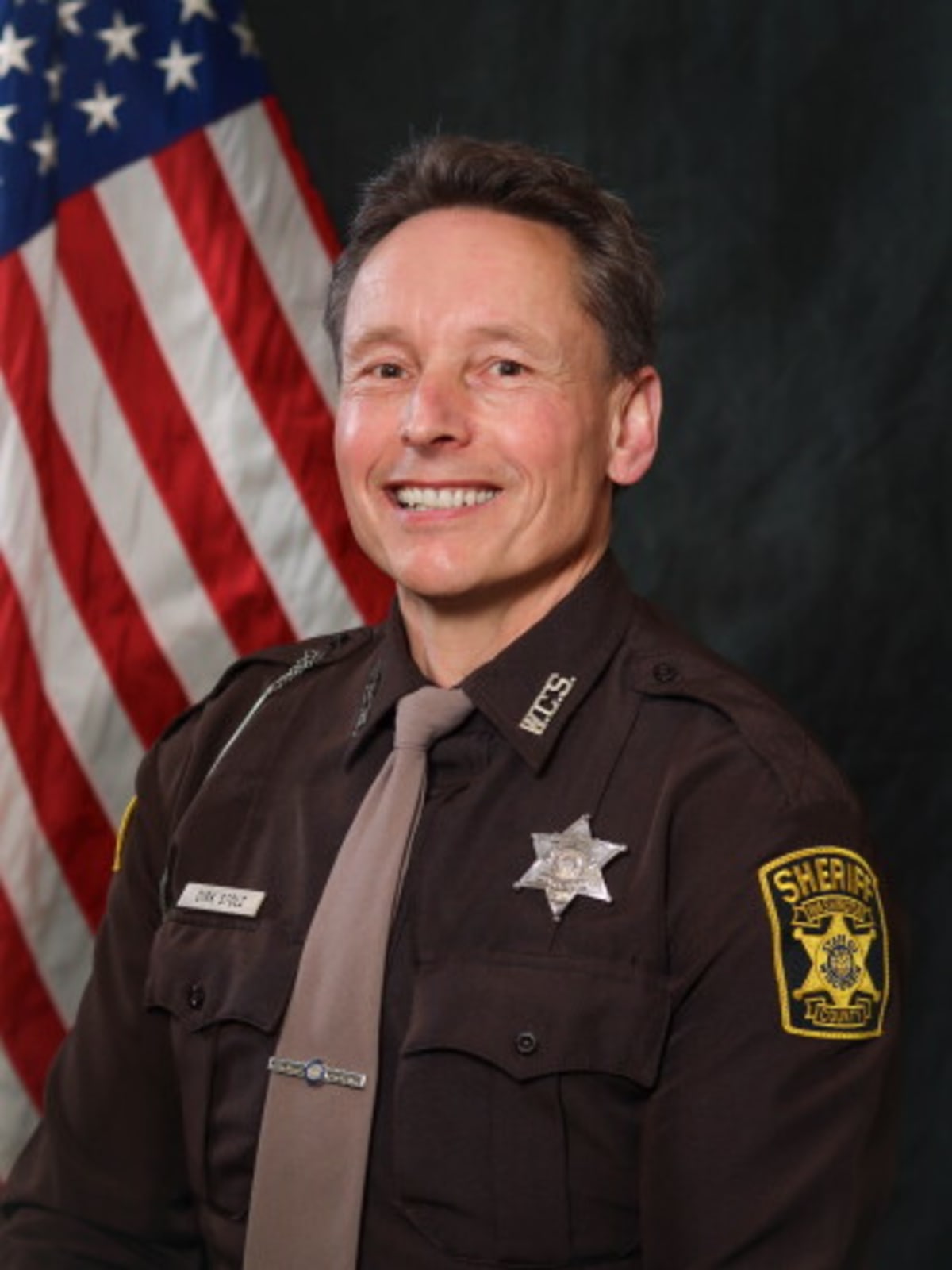 Deputy 'The Bloodhound' Helped Son Jordan Stolz Win Olympic Gold - Image 3
