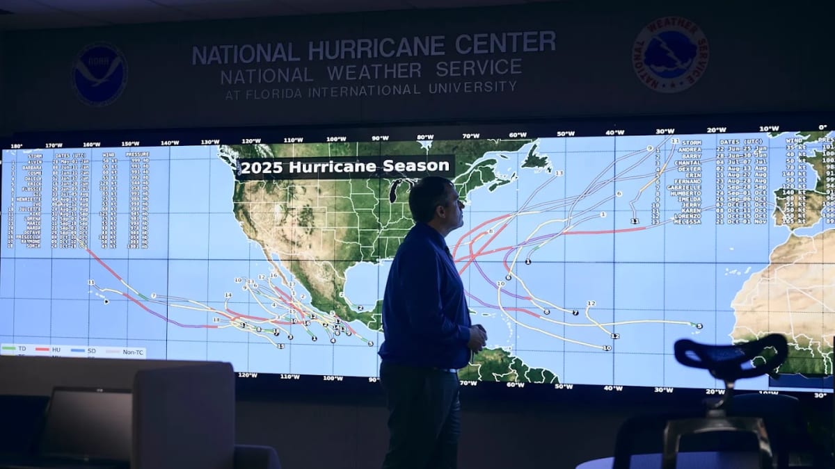 AI Predicts Hurricane Melissa Before Traditional Models - Image 2