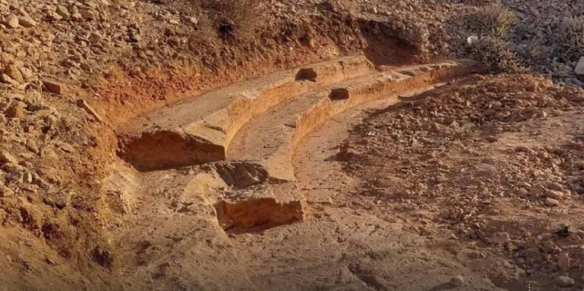French Team Uncovers Unique Greek Racecourse in Libya