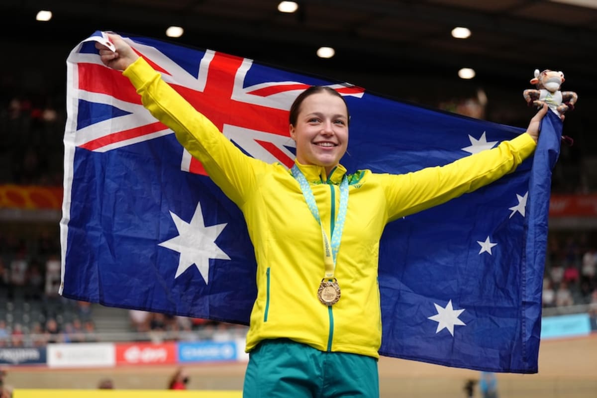 Cyclist Wins Gold After Bone Injury Nearly Ended Her Career - Image 3