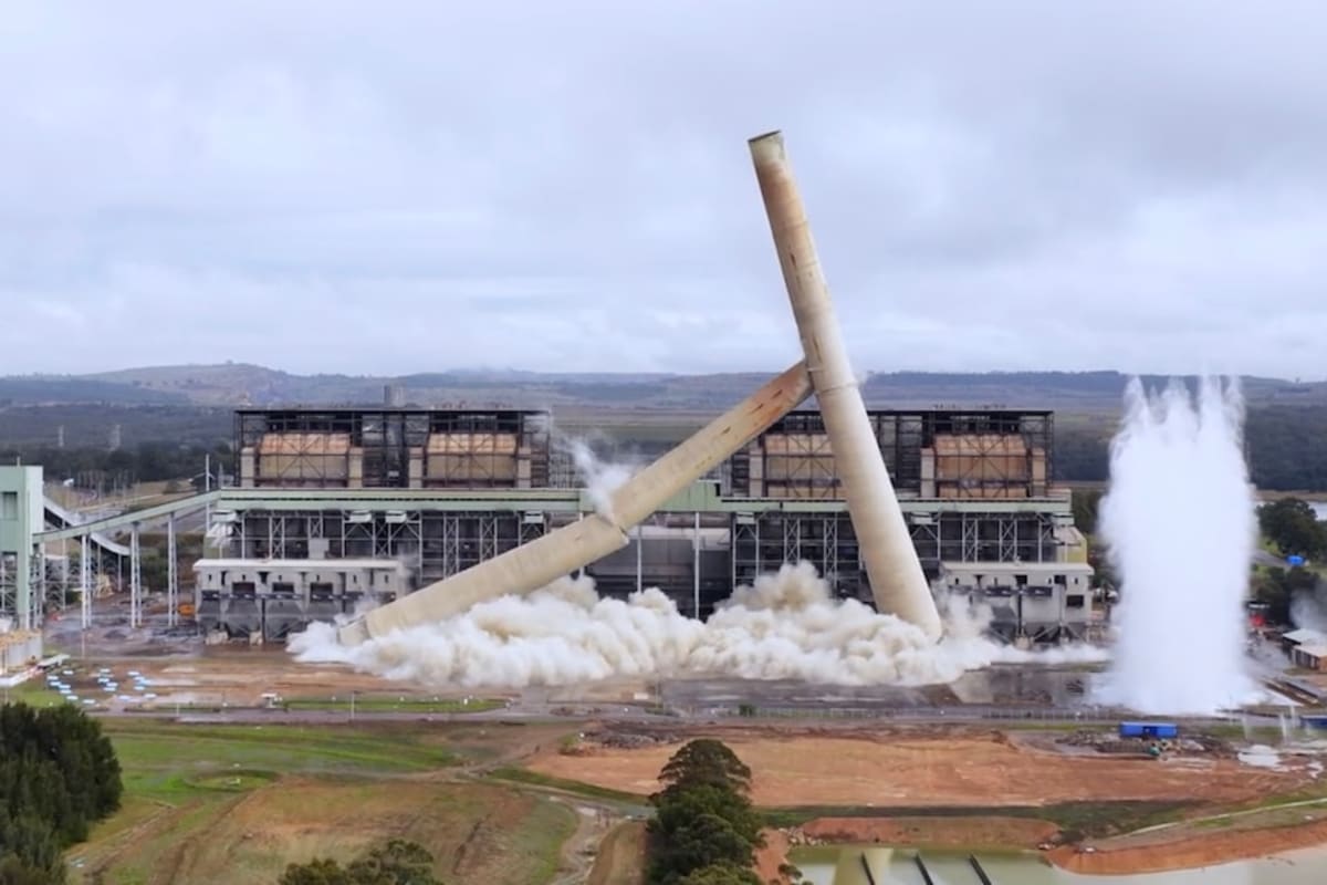 Coal Station's Giant Towers Fall, Make Way for Battery Hub - Image 3