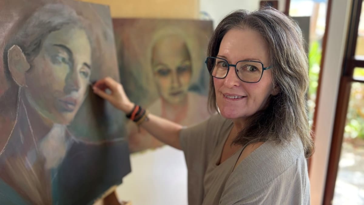 Brain Surgery Turns Accountant Into Thriving Artist at 62 - Image 2