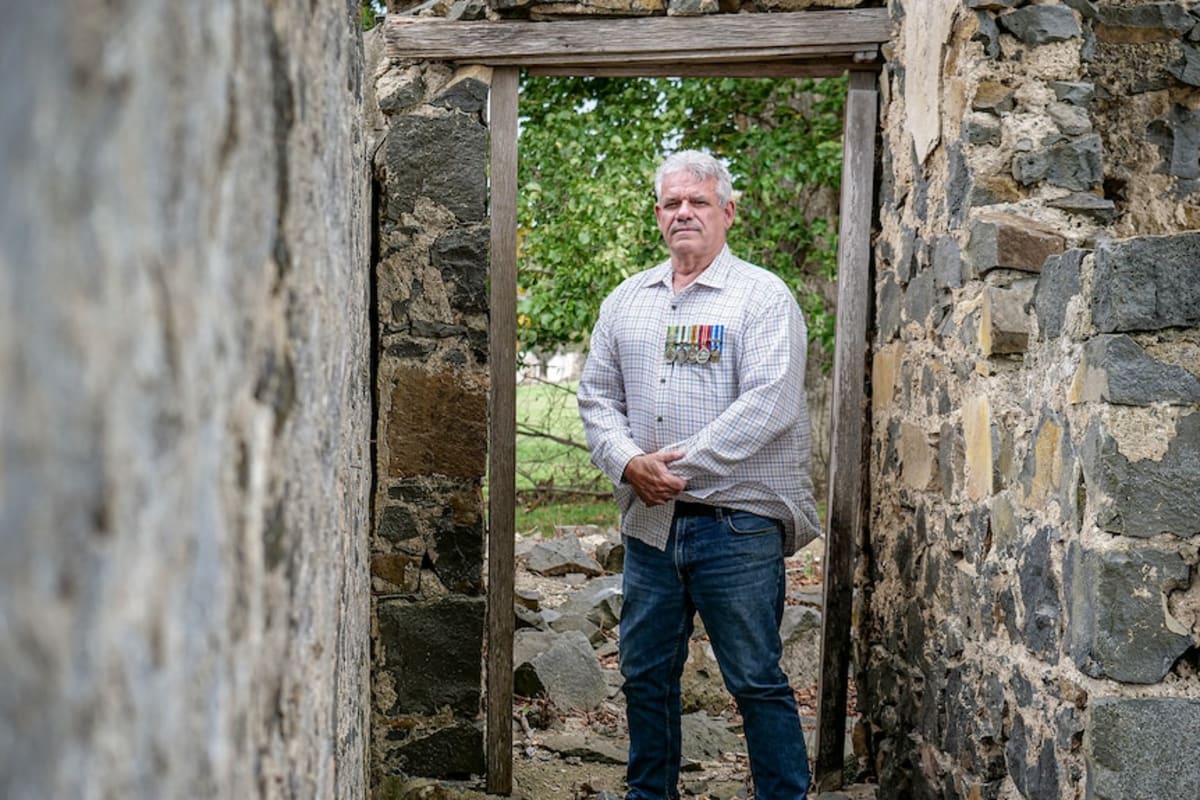 Indigenous Vet Ricky Morris Leads Melbourne's Anzac March - Image 3