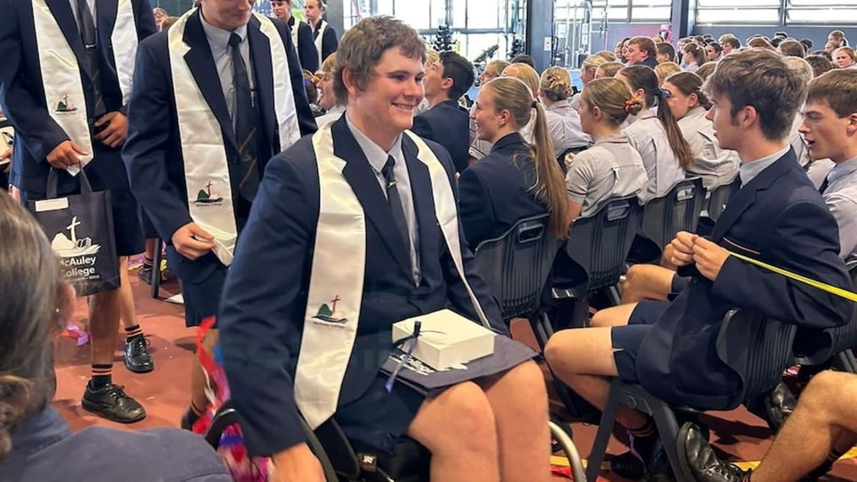 Teen Paralyzed in Farm Accident Now Studying Agriculture - Image 5