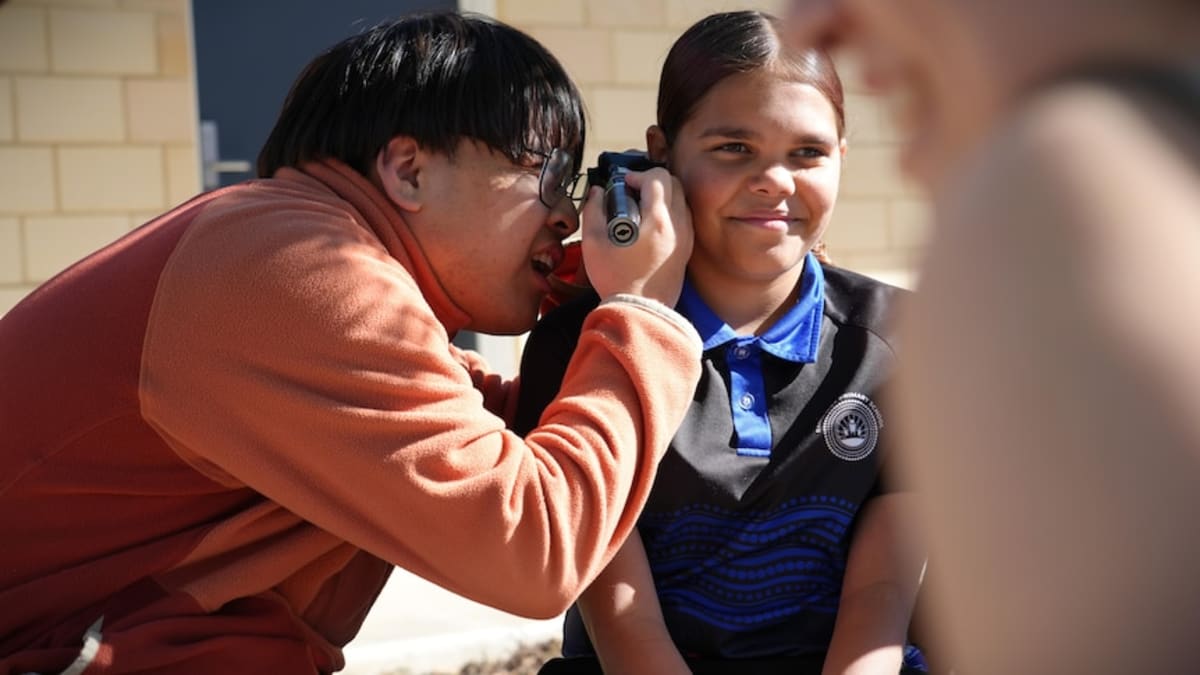 Mobile Ear Bus Brings Free Hearing Care to Midwest Kids - Image 2
