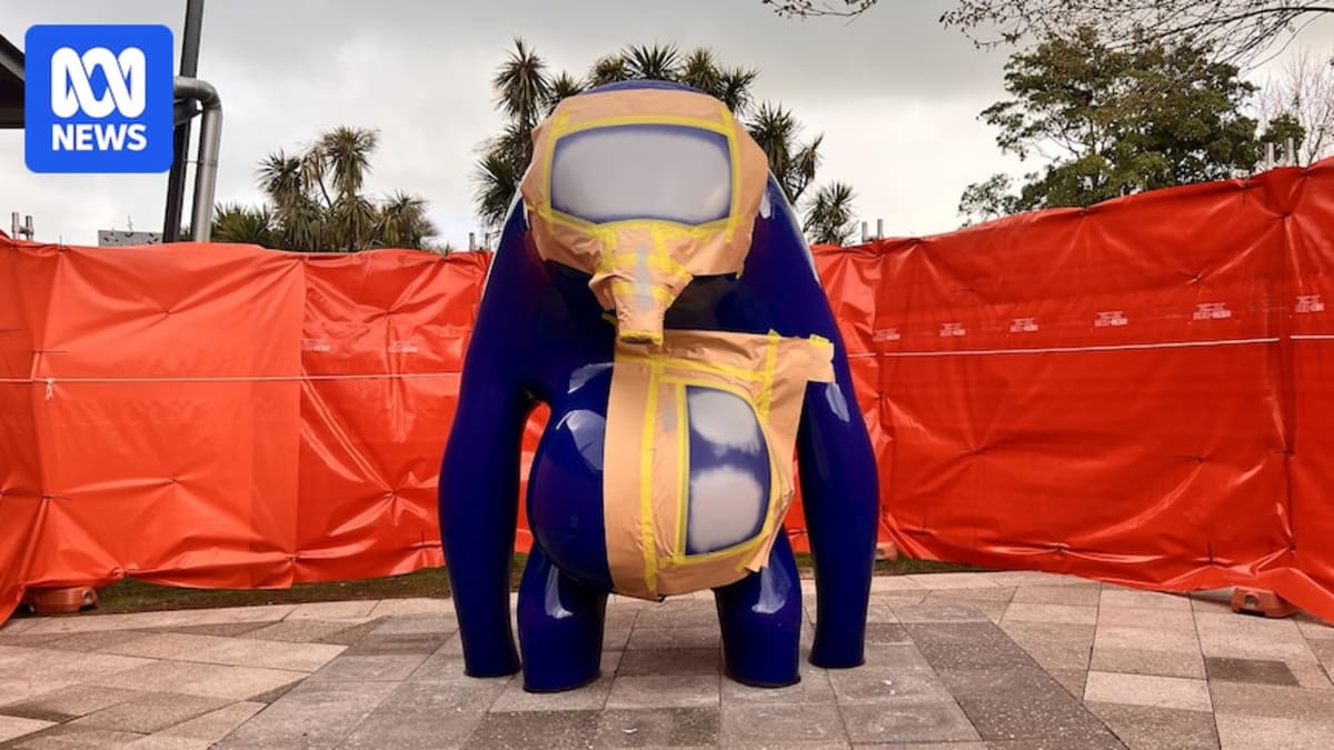 Blue glossy modern sculpture representing mythical megafauna in Mount Gambier public space