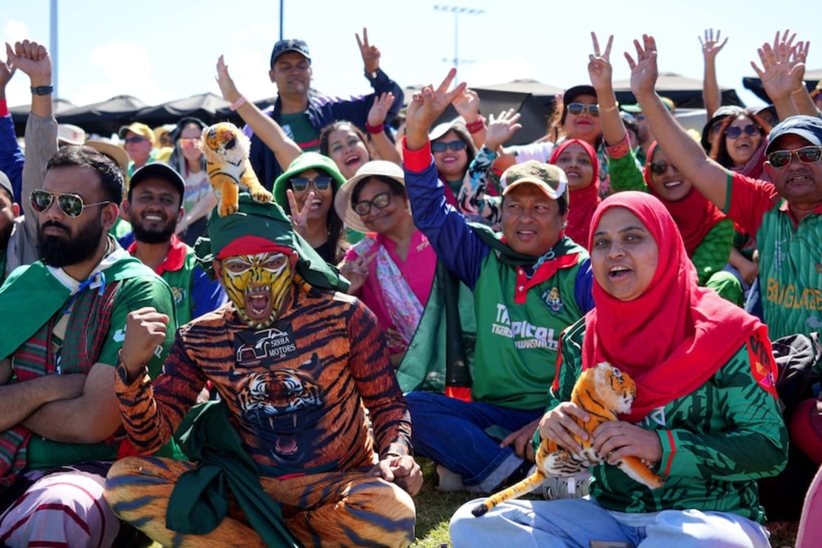 Mackay's First Test Match Sells Out on Historic Day One - Image 5