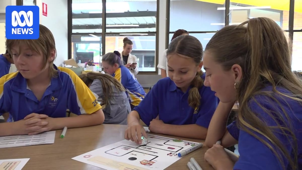 Tiny Robots Prepare Kids for Clean Energy Careers