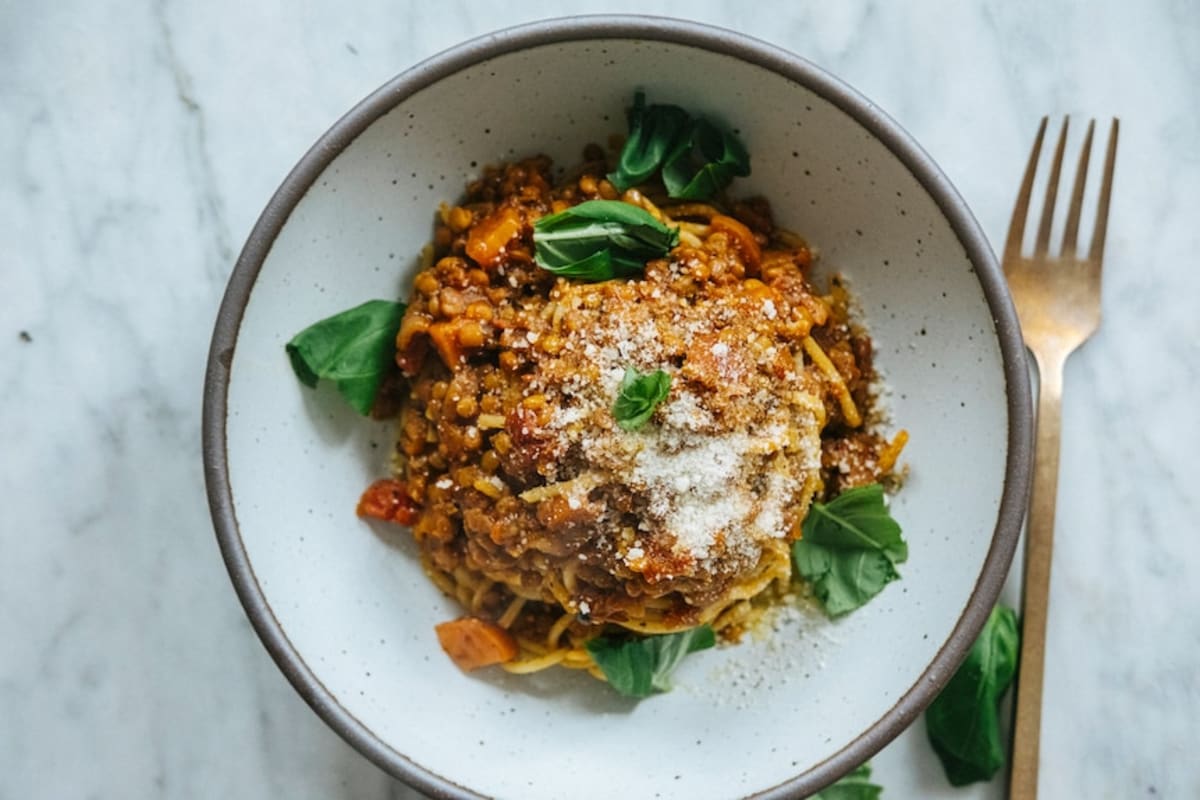 5 Budget Meals That Feed 8 People With Leftovers - Image 5