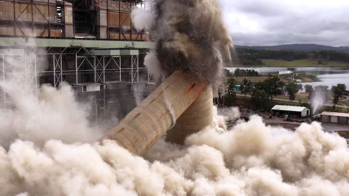 Coal Station's Giant Towers Fall, Make Way for Battery Hub - Image 2