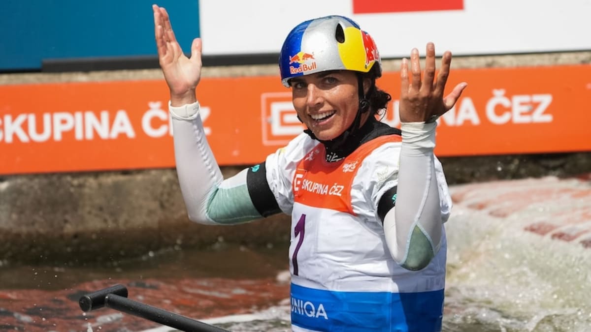 Jessica Fox Wins 2 Golds Days After Kidney Surgery Recovery - Image 2